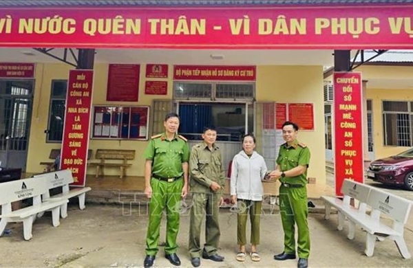Hành động đẹp của 3 phụ nữ Đồng Nai &#39;nhặt được của rơi, trả người đánh mất&#39;