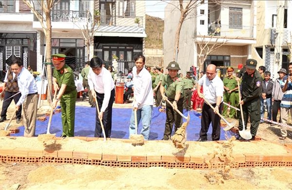 Bộ Công an khởi công xây dựng nhà tặng các hộ dân bị thiệt hại do bão số 13