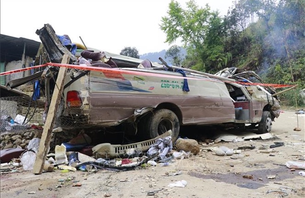 Kiểm tra doanh nghiệp vận tải có phương tiện gặp tai nạn ở Lào Cai