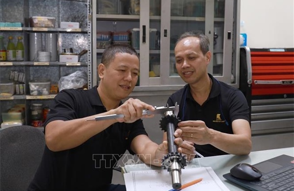 Kỹ sư cơ khí đam mê sáng tạo, làm lợi hàng tỷ đồng