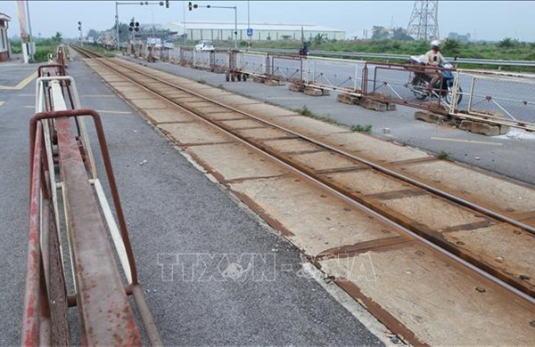 Ninh Bình: Tỉnh lộ 485B chờ đường ngang mới để thông suốt lưu thông