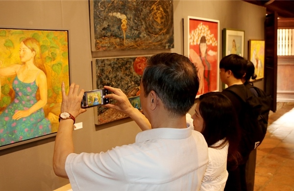 Triển lãm quốc tế 'Phụ nữ vẽ Phụ nữ' lần thứ II