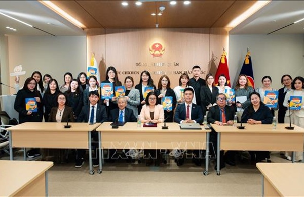 Để dạy và học tiếng Việt phát triển bền vững tại Đông Nam Hàn Quốc 