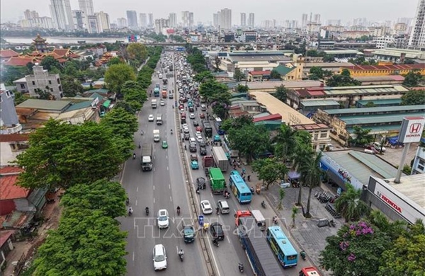 Người dân quay trở lại Hà Nội sau kỳ nghỉ lễ Giỗ tổ Hùng Vương năm 2026 