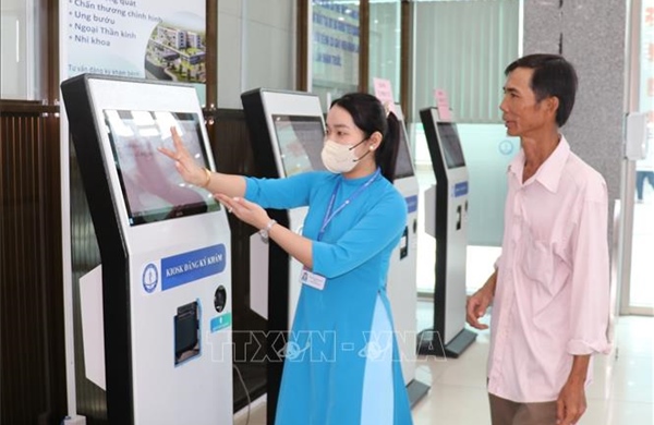 Giảm thủ tục rườm rà, tạo thuận lợi cho người dân khi khám bệnh