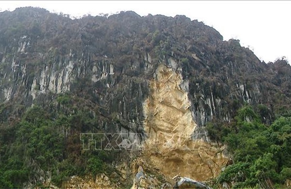 Chủ động ứng phó với tình trạng sạt lở núi đá tại Tam Chúc