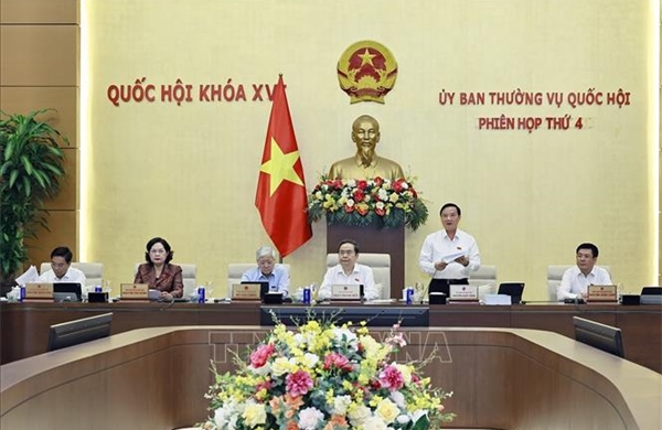 Ủy ban Thường vụ Quốc hội cho ý kiến về dự án Luật Phát triển đô thị