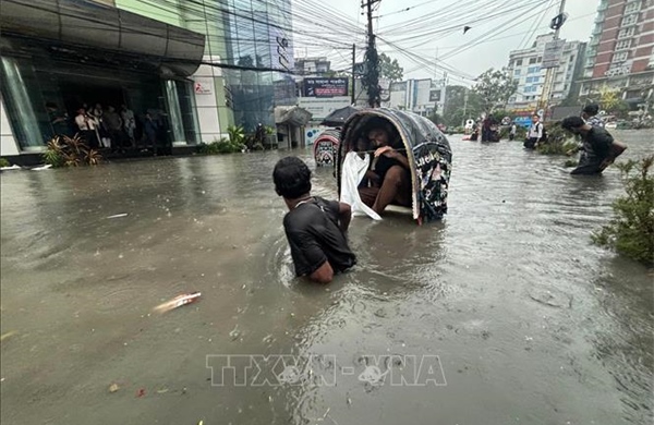 51 người chết, hơn 1 triệu người bị cô lập trong lũ ở Bangladesh