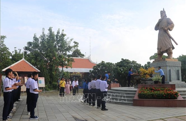 Tri ân bậc tiền nhân có công khai phá, mở mang vùng đất phương Nam