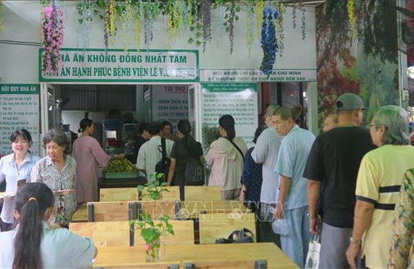 Nhà ăn hạnh phúc - Góc nhỏ yêu thương giữa lòng thành phố​