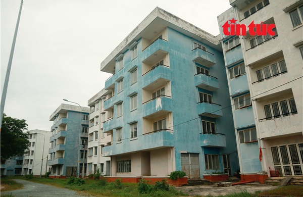 Tìm lời giải cho các dự án nhà ở bị bỏ hoang - Bài 2: Khơi thông pháp lý, ‘hồi sinh’ các dự án bị ‘đóng băng’