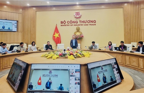 Triển khai chiến lược phát triển dịch vụ logistics Việt Nam 