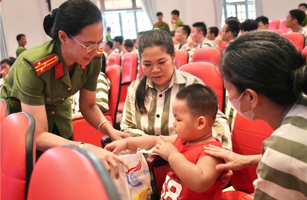 Công an TP Hồ Chí Minh tổ chức tư vấn tâm lý cho người tái hoà nhập cộng đồng