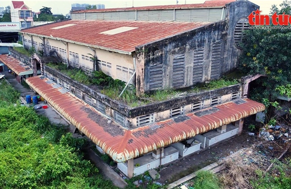 Cận cảnh hai khu chợ tiền tỷ tại TP Hồ Chí Minh bị bỏ hoang sau hai thập kỷ 