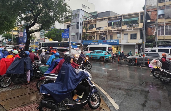 Mưa dông gia tăng tại TP Hồ Chí Minh và Nam Bộ