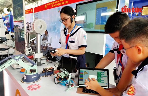 Kinh tế số mở ra hàng trăm ngàn vị trí việc làm cho sinh viên Việt Nam