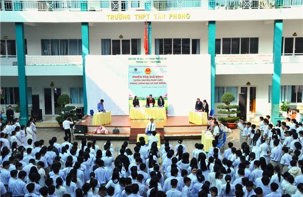 TP Hồ Chí Minh tăng cường tuyên truyền pháp luật về bạo lực học đường