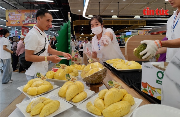 Buffet sầu riêng thưởng thức không giới hạn hút khách tại TP Hồ Chí Minh