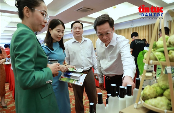 Nông sản, thủy sản Việt Nam trước sức ép tiêu chuẩn từ EU và Anh