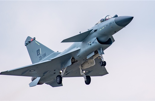 Trung Quốc lên tiếng về thông tin Pakistan sử dụng chiến đấu cơ J-10C đáp trả Ấn Độ
