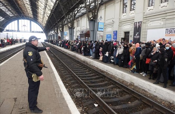 Lý do Ukraine cho phép thanh niên xuất cảnh giữa thời chiến dù đang áp dụng thiết quân luật