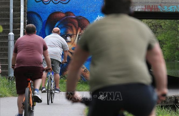 &#39;Bụng bia&#39; và những hiểm họa tiềm ẩn với sức khỏe nam giới