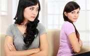 Khi chị chồng muốn thay bạn… 'làm vợ' Khi chị chồng muốn thay bạn… 'làm vợ'