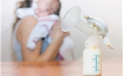 Con dâu như tội đồ vì không có sữa cho con bú Con dâu như tội đồ vì không có sữa cho con bú