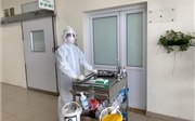 Những chiến sĩ 'áo trắng' nơi tuyến đầu chống dịch COVID-19