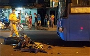 Xe buýt mất phanh lao qua dải phân cách, 1 người tử vong