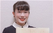 Nữ sinh Nhật Bản nhận điểm tối đa cho bài luận là tờ giấy trắng tinh