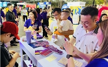 Đông đảo người dân tham gia Lễ hội không tiền mặt tại TP Hồ Chí Minh