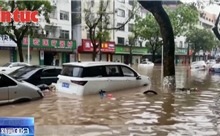 Trung Quốc: Lũ lụt và lở đất hoành hoành ở tỉnh Quảng Tây