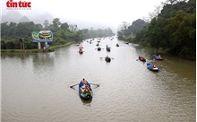 Chùa Hương 2026 siết chặt quản lý xuồng máy trên suối Yến