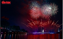 Rực rỡ màn trình diễn pháo hoa nghệ thuật dịp Giỗ Tổ Hùng Vương 2026