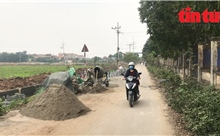 Thi công đường chưa đảm bảo an toàn giao thông ở Thường Tín, Hà Nội