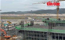 Tết không nghỉ trên đại công trường sân bay Phú Quốc