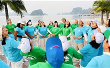 Dược sĩ mang tiếng cười xoa dịu bệnh nhân ung thư