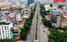 Đường Hoàng Quốc Việt thông thoáng với 8 làn xe sau xén dải phân cách