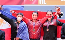 Đô cử Phạm Thị Hồng Thanh thiết lập  ba kỷ lục SEA Games mới, cử tạ Việt Nam vượt mục tiêu Huy chương Vàng