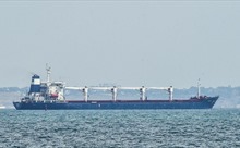 Niềm vui của thủy thủ trên tàu chở ngũ cốc đầu tiên rời cảng Odessa