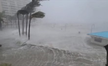 Bão Ian tàn phá bang Florida của Mỹ, hơn 1 triệu người rơi vào cảnh mất điện