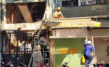 Ra quân ‘giành lại’ vỉa hè cho người đi bộ ở khu phố cổ Hoàn Kiếm