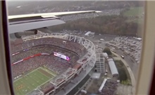 Chuyên cơ của Tổng thống Trump bất ngờ bay tầm thấp trên sân vận động bóng chày ở Marryland