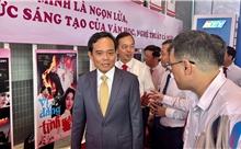 TP Hồ Chí Minh tổng kết 50 năm văn học, nghệ thuật