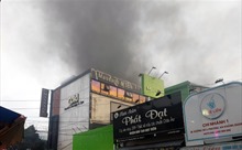 TP Hồ Chí Minh: Cháy lớn cơ sở massage ở thành phố Thủ Đức
