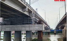 Cầu Bình Phước 1 đã được nâng cao gần 20cm bằng công nghệ kích thủy lực