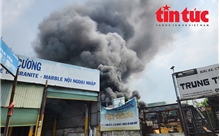 TP Hồ Chí Minh: Cháy lớn nhà dân ngày cận Tết