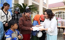 Xuân sẻ chia đến với người dân và học sinh vùng lũ Đắk Lắk