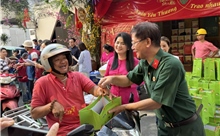 Trao 200 phần quà Tết cho người khuyết tật tại TP Hồ Chí Minh